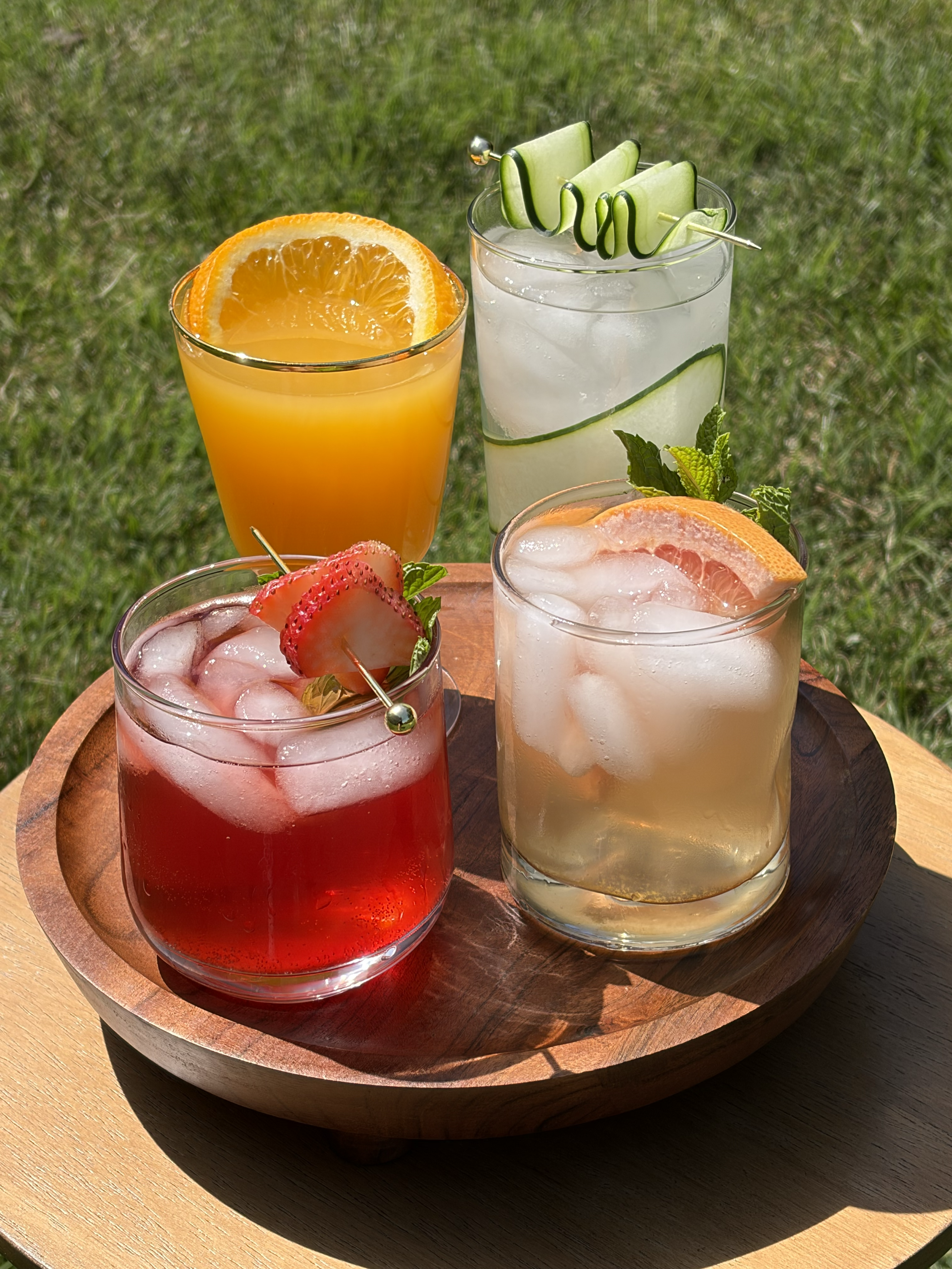 Spring Cocktail Garnishes: Fresh Ideas to Elevate Your Drinks at Home